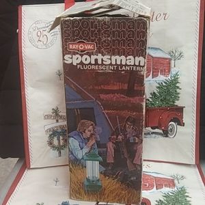 Vintage Battery Operated Sportsman Fluorescent  Lantern